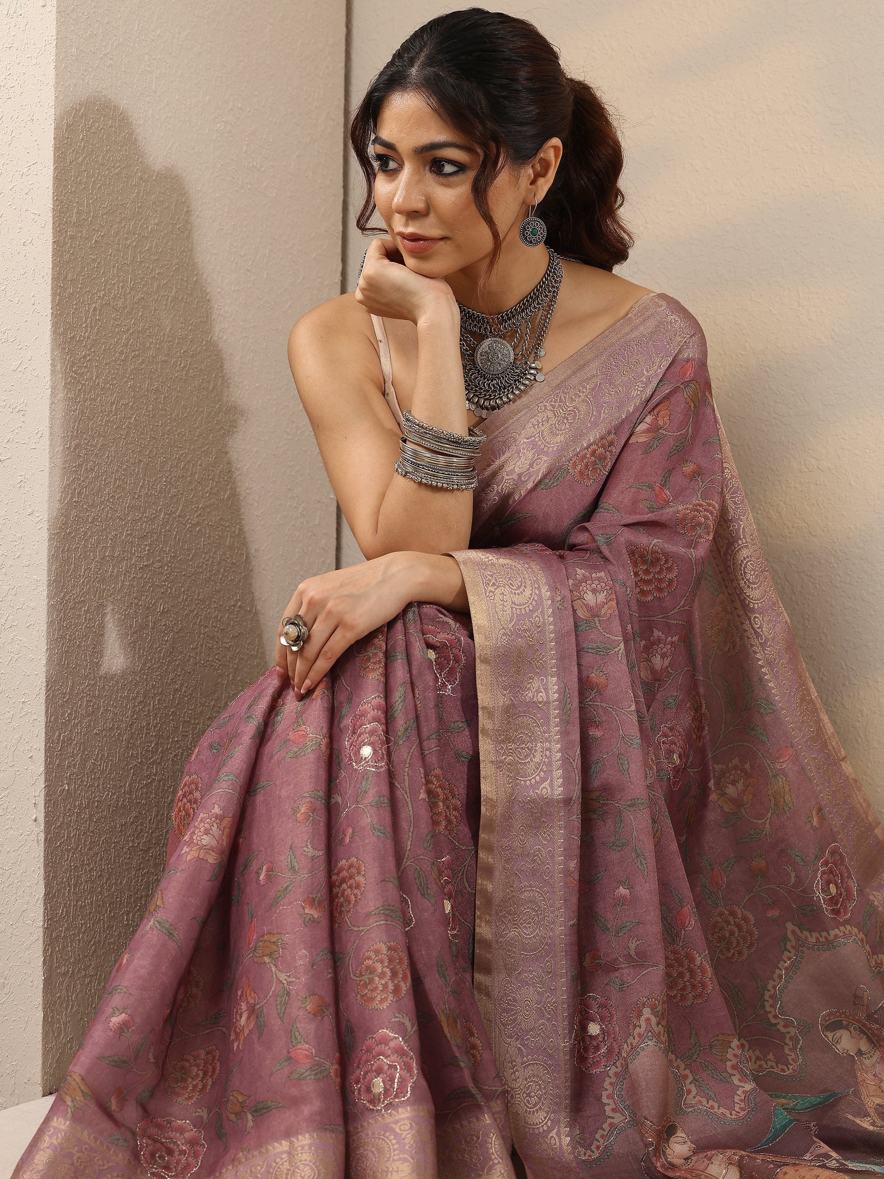 92350P_7Main_66474e21-ca1b-407f-b504-2370ab98a924 Lavender Printed Cotton Blend Sarees With Unstitched Blouse Piece - Image 1